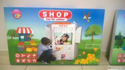 Zestaw edukacyjny \"SHOP - SKLEP\" do złożenia z kartonu PAKCER